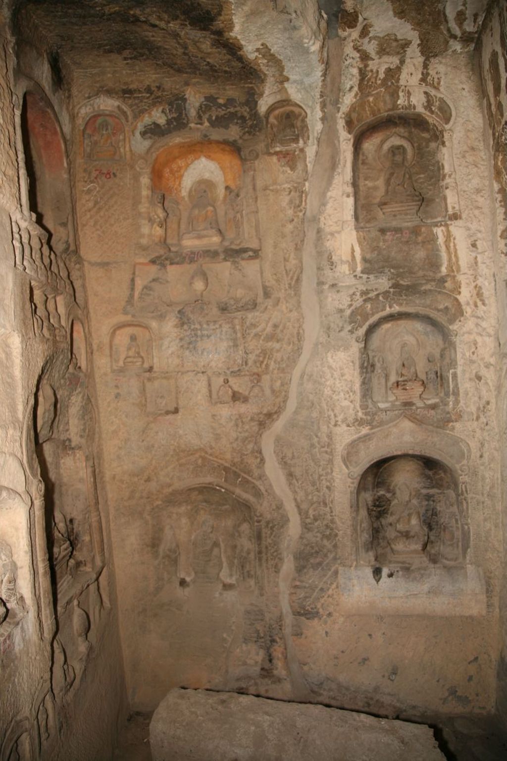 Miniature of Northern Xiangtangshan, South Cave, outside