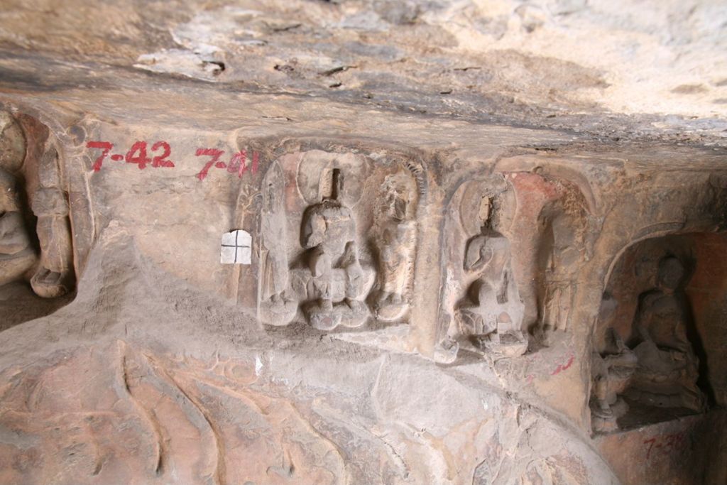 Miniature of Northern Xiangtangshan, South Cave, north vestibule