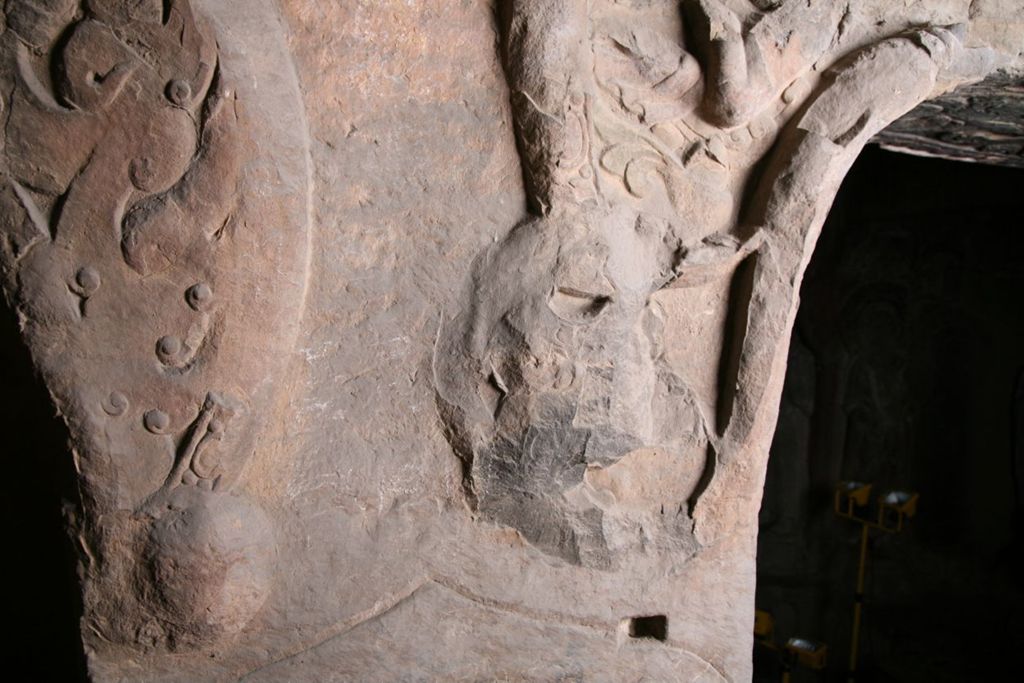 Miniature of Northern Xiangtangshan, South Cave, north vestibule