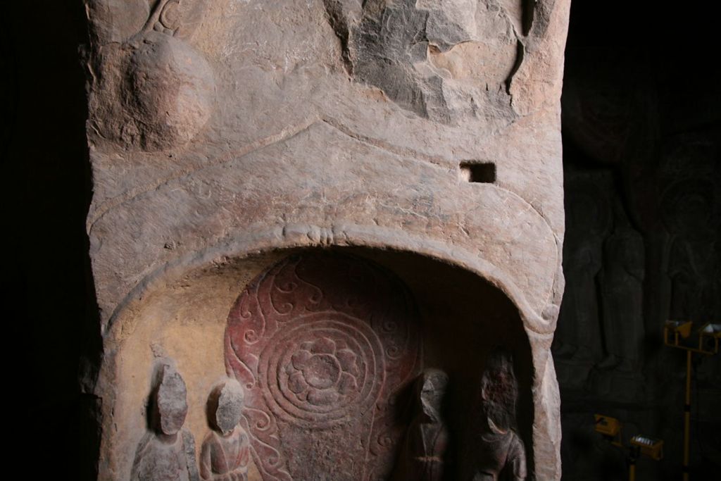 Miniature of Northern Xiangtangshan, South Cave, north vestibule