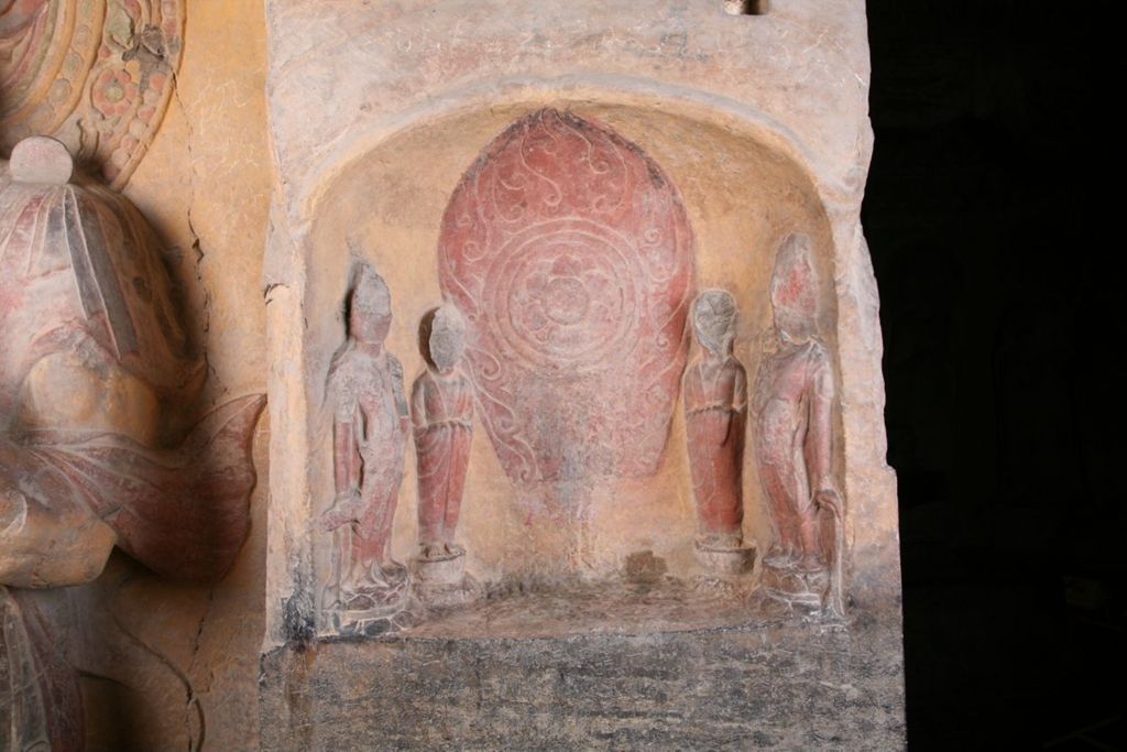 Miniature of Northern Xiangtangshan, South Cave, north vestibule