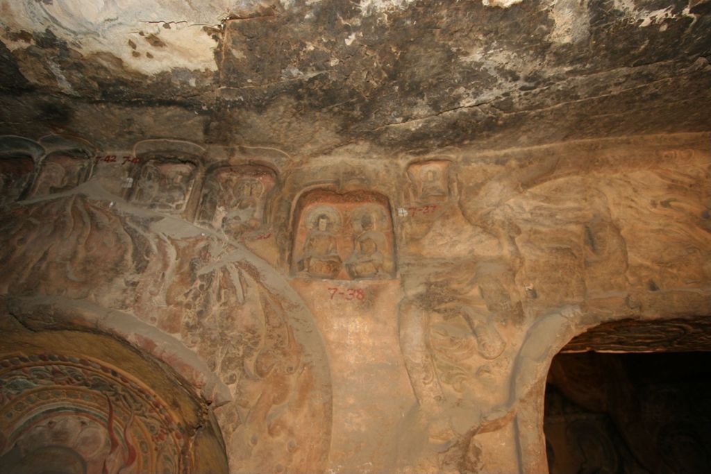 Miniature of Northern Xiangtangshan, South Cave, north vestibule