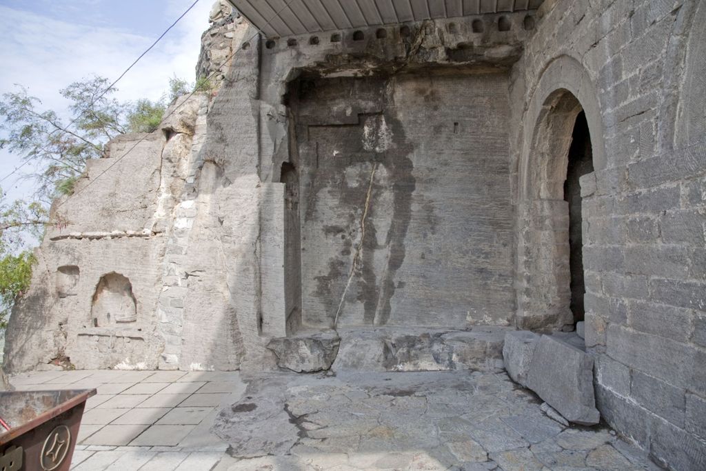 Miniature of Northern Xiangtangshan, South Cave, courtyard