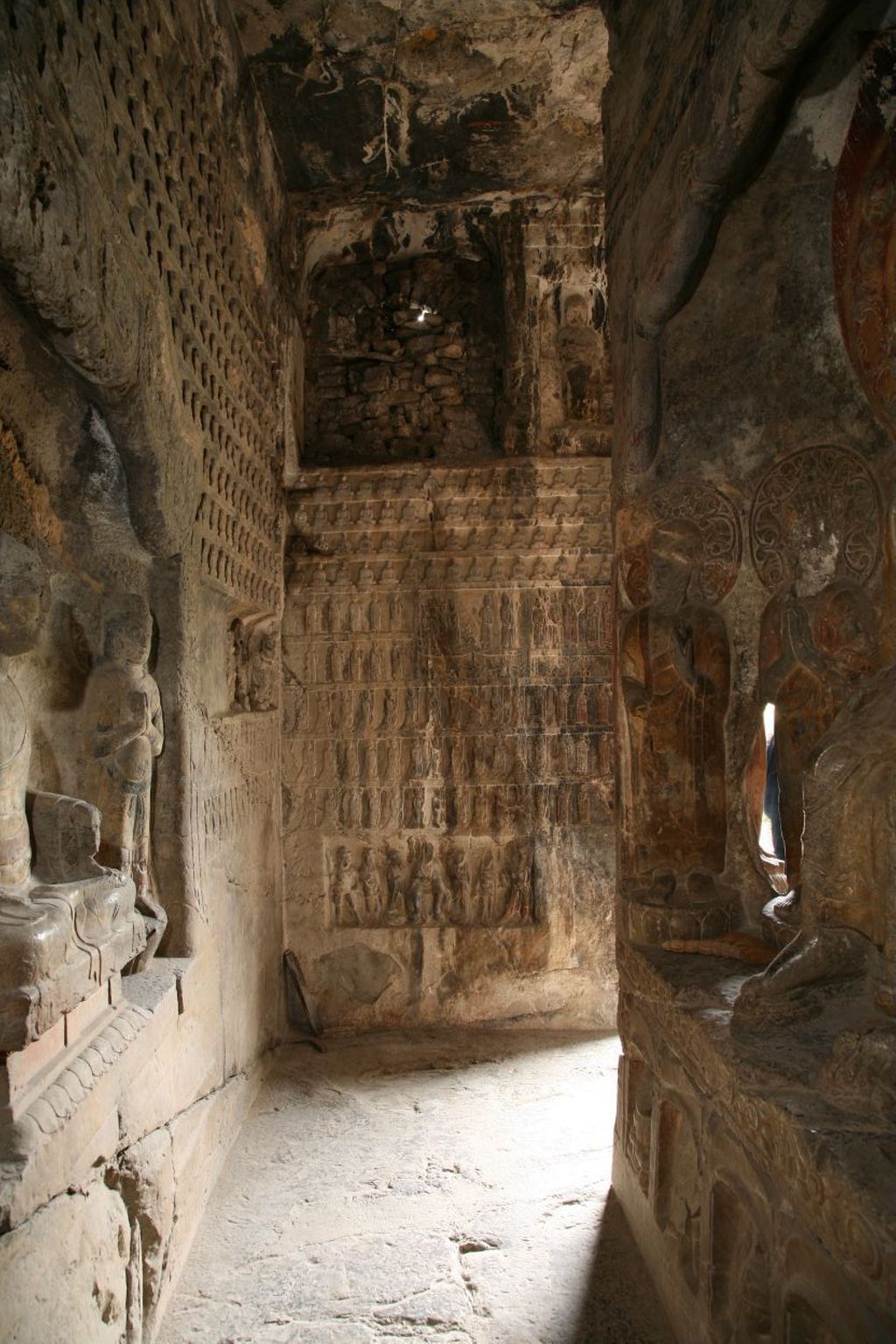 Miniature of Shuiyusi (Little Xiangtangshan), interior