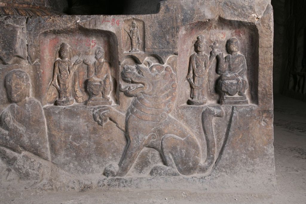 Miniature of Southern Xiangtangshan, Cave 1, altar front