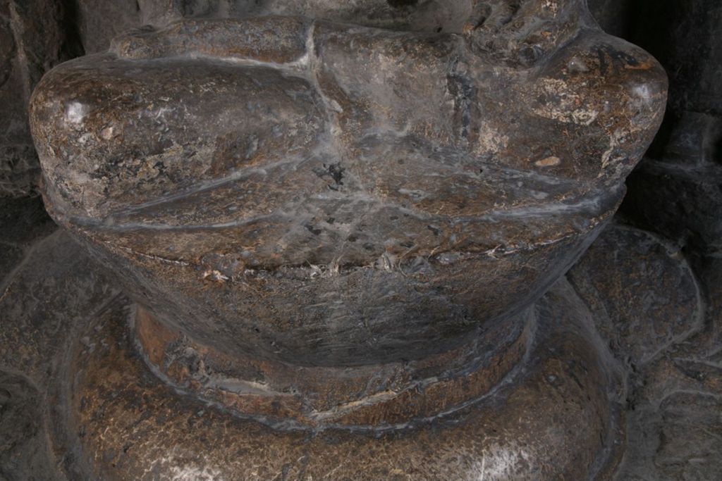 Miniature of Southern Xiangtangshan, Cave 1, altar left