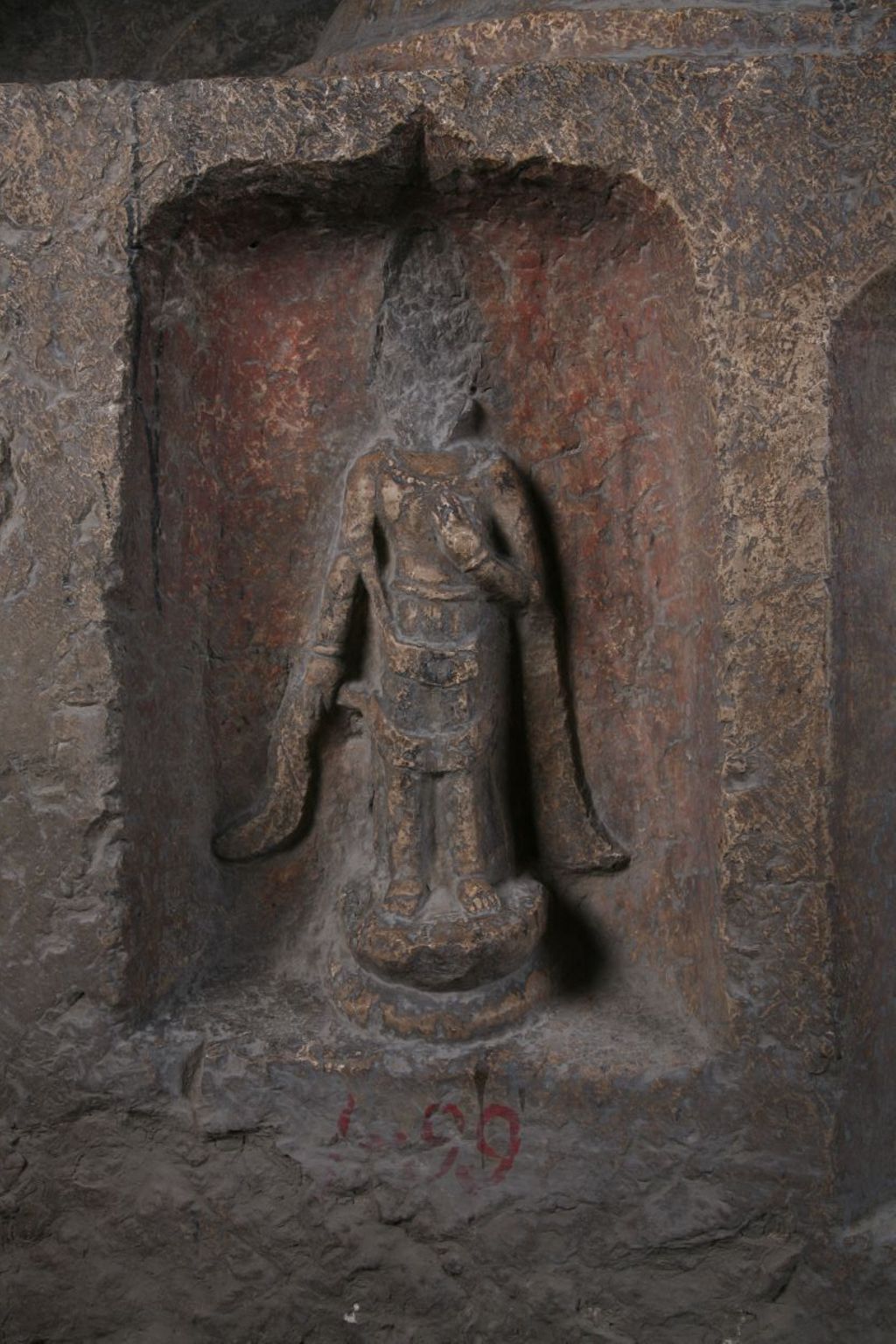 Miniature of Southern Xiangtangshan, Cave 1, altar left