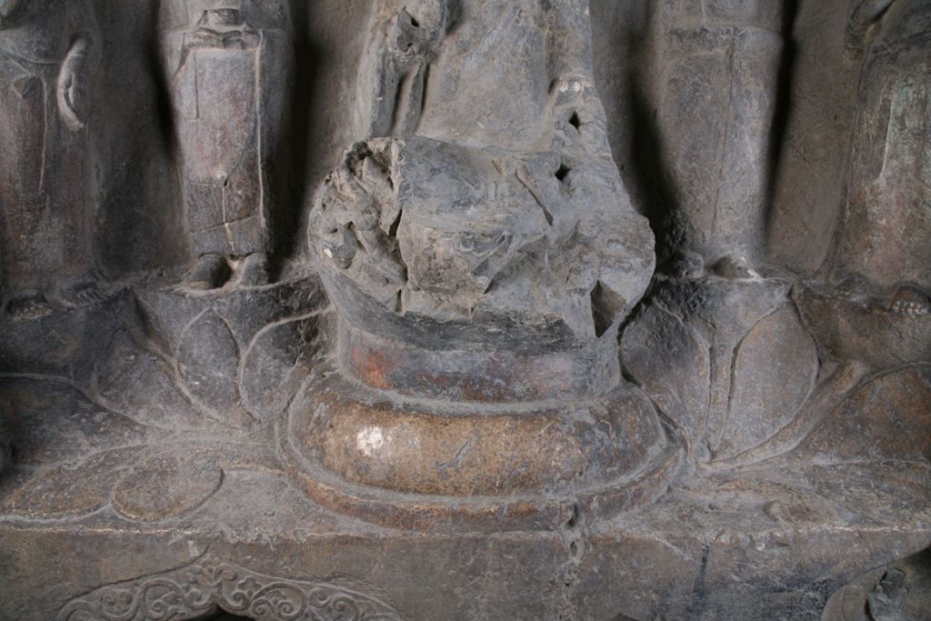 Miniature of Southern Xiangtangshan, Cave 1, altar right