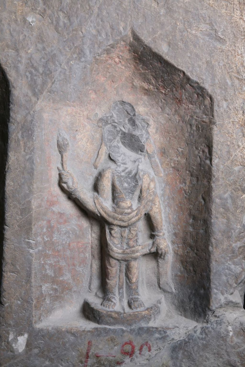 Miniature of Southern Xiangtangshan, Cave 1, altar right