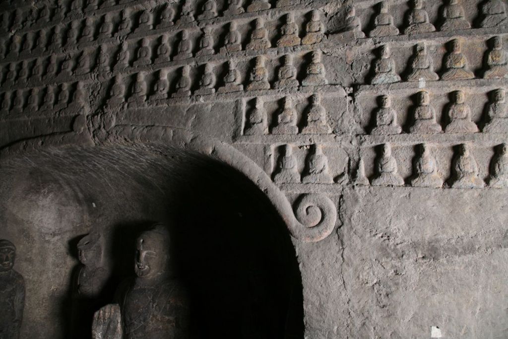 Miniature of Southern Xiangtangshan, Cave 1, interior, left side, little Buddhas