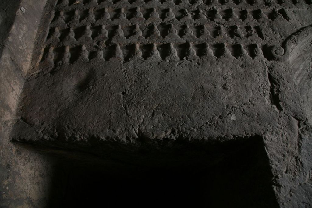 Miniature of Southern Xiangtangshan, Cave 1, interior, left side, little Buddhas