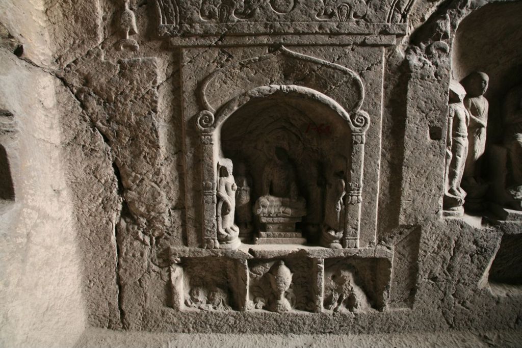 Miniature of Southern Xiangtangshan, Cave 1, interior, right side