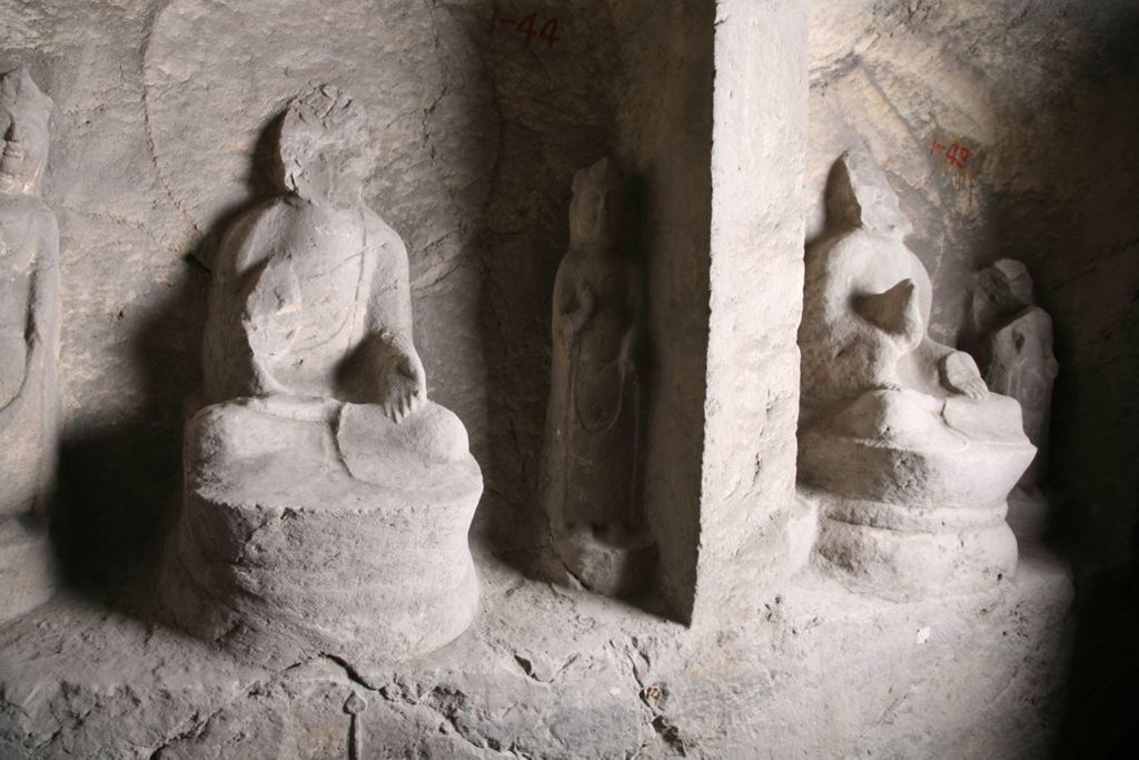 Miniature of Southern Xiangtangshan, Cave 1, interior, right side