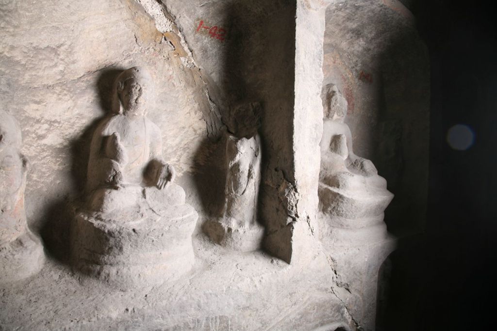 Miniature of Southern Xiangtangshan, Cave 1, interior, right side