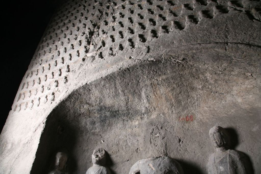 Miniature of Southern Xiangtangshan, Cave 1, interior, right side, little Buddhas