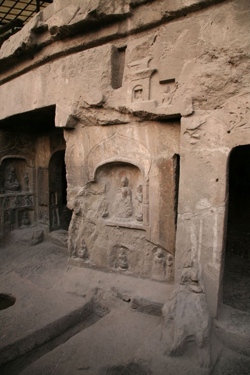 Miniature of Southern Xiangtangshan, Cave 1, exterior