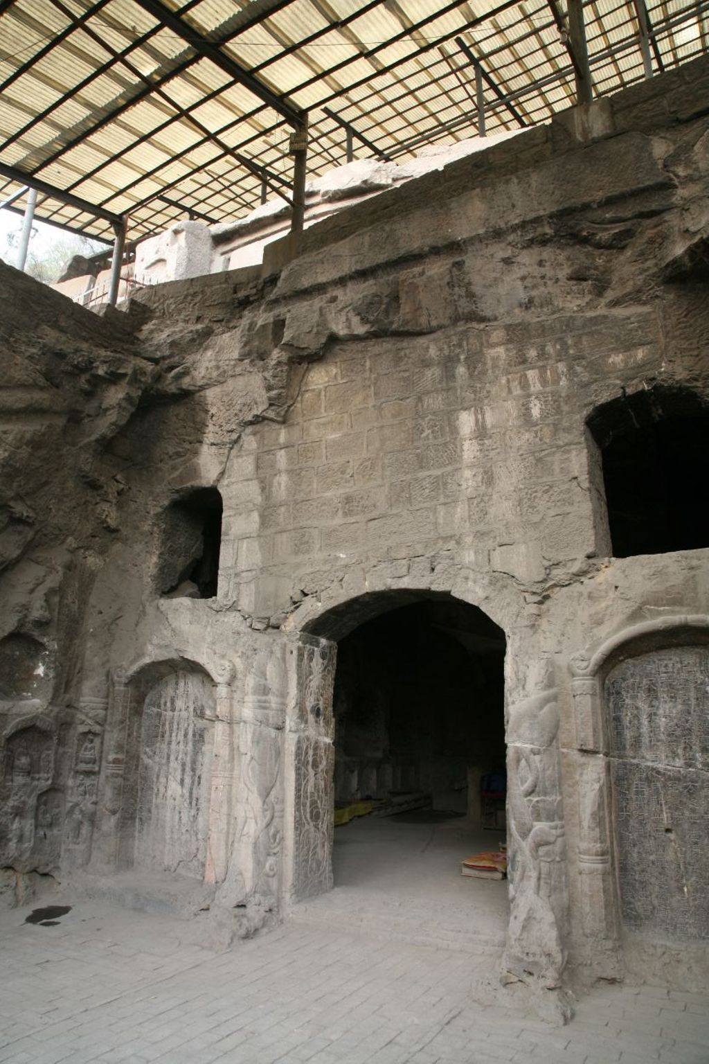 Miniature of Southern Xiangtangshan, Cave 2, exterior