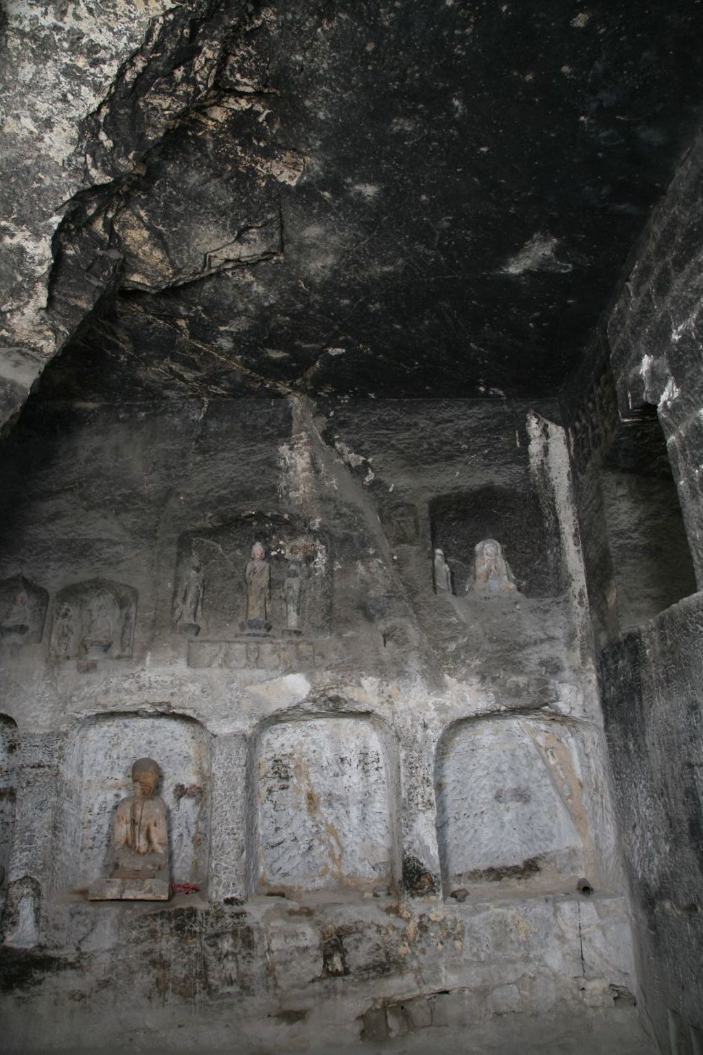 Miniature of Southern Xiangtangshan, Cave 2, interior