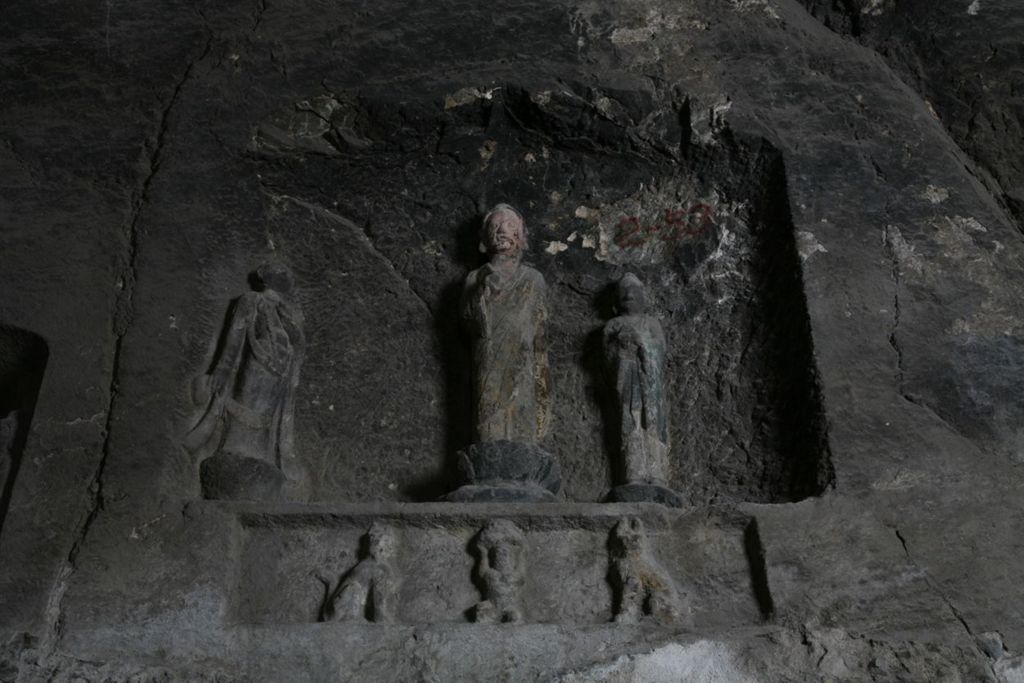 Miniature of Southern Xiangtangshan, Cave 2, interior
