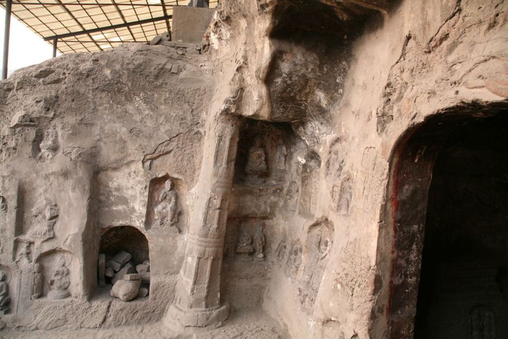 Miniature of Southern Xiangtangshan, Cave 3, exterior