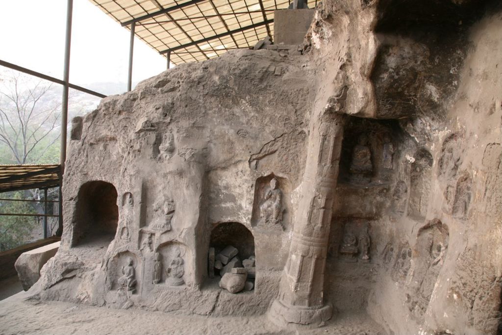 Miniature of Southern Xiangtangshan, Cave 3, exterior