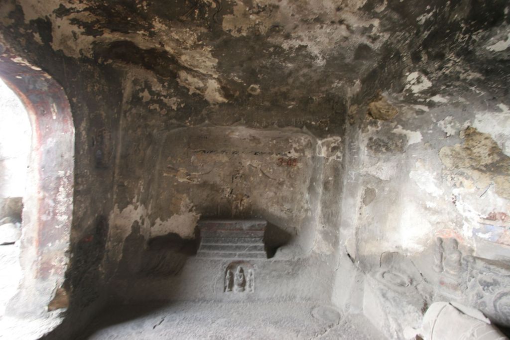 Miniature of Southern Xiangtangshan, Cave 3, interior