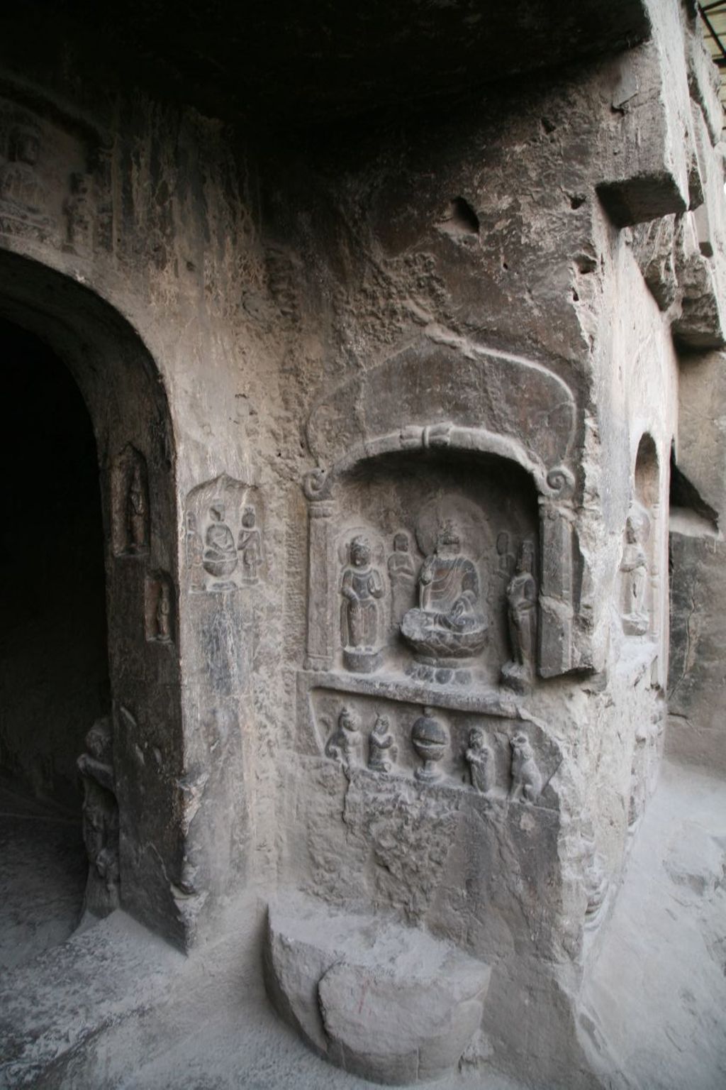 Miniature of Southern Xiangtangshan, Cave 6, exterior