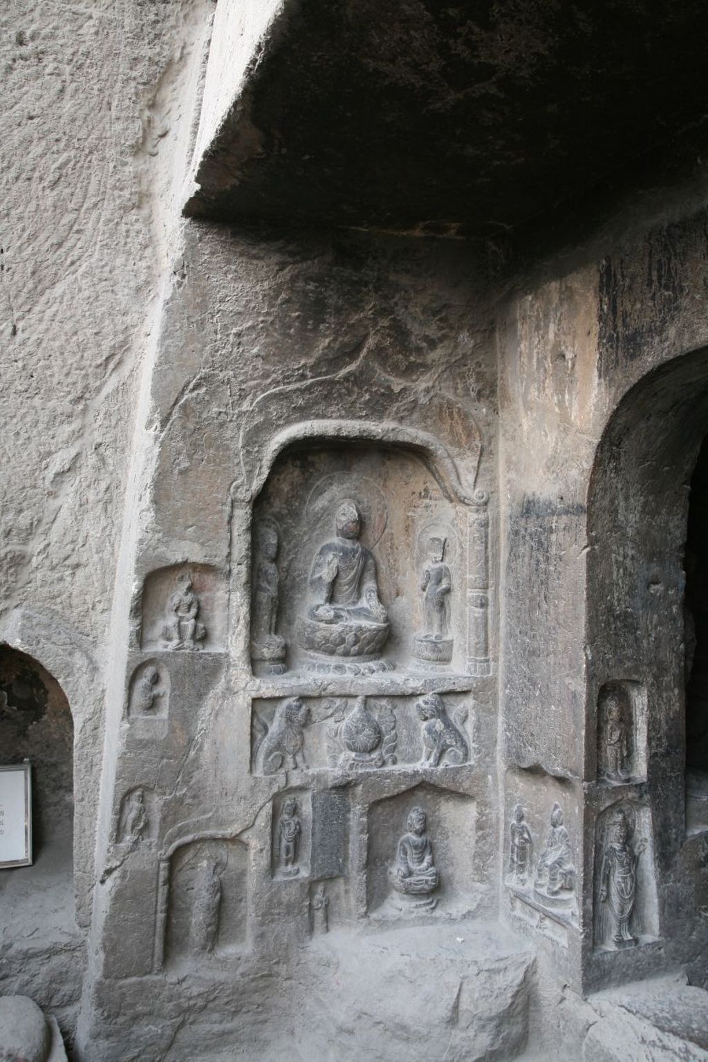 Miniature of Southern Xiangtangshan, Cave 6, exterior
