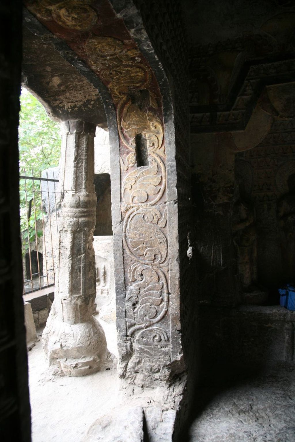 Miniature of Southern Xiangtangshan, Cave 7, archway