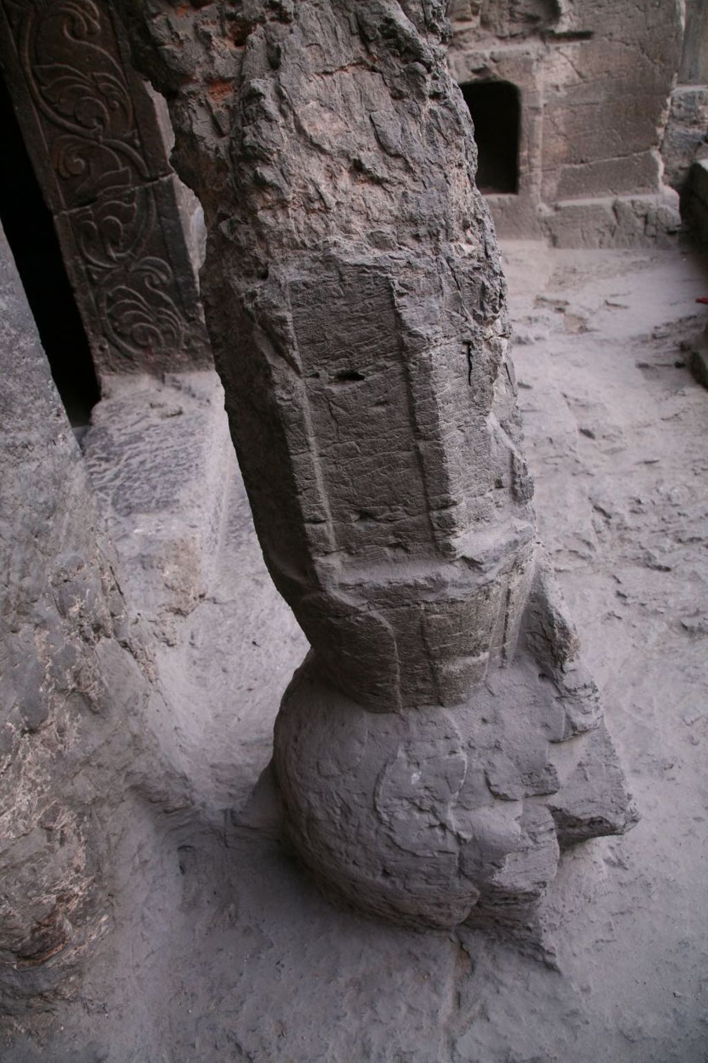 Miniature of Southern Xiangtangshan, Cave 7, exterior