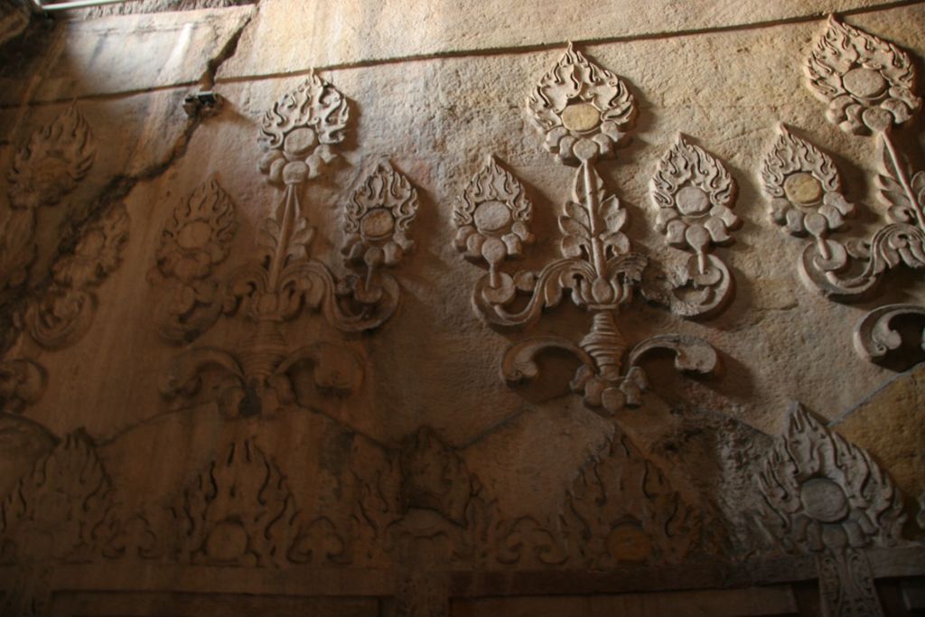 Miniature of Northern Xiangtangshan, North Cave, stupa-form niches