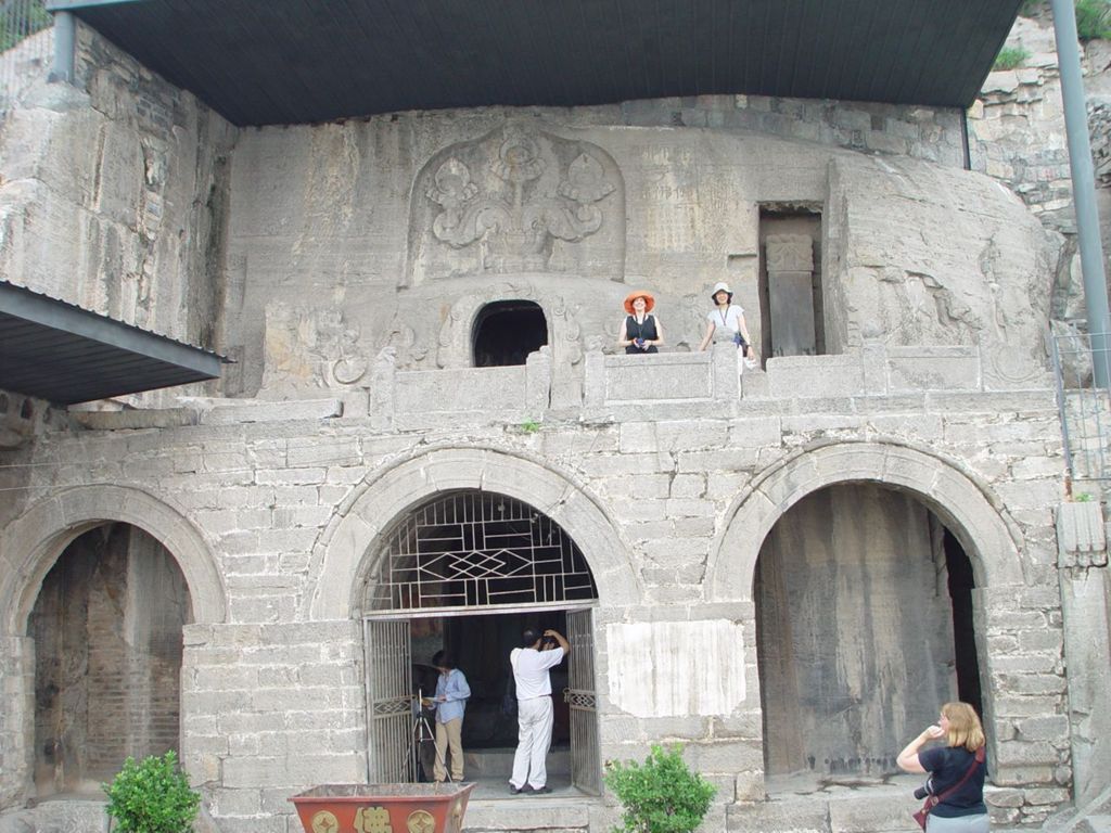 Miniature of Northern Xiangtangshan, South Cave, exterior and entrance