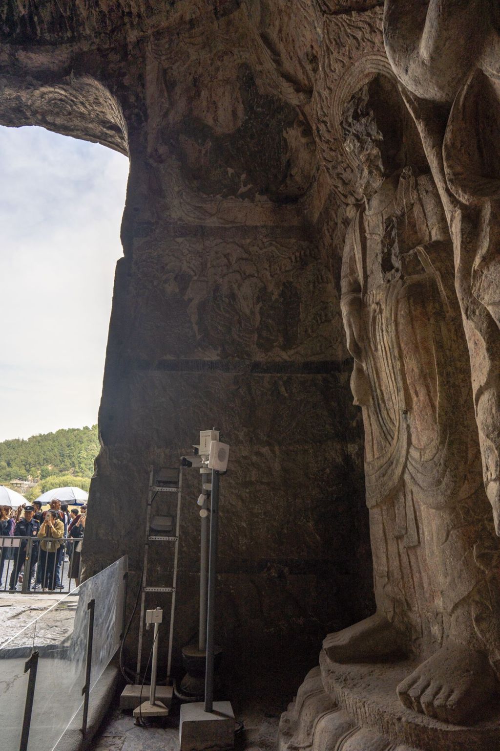 Miniature of Longmen Binyang Central Cave, southeast corner east portion