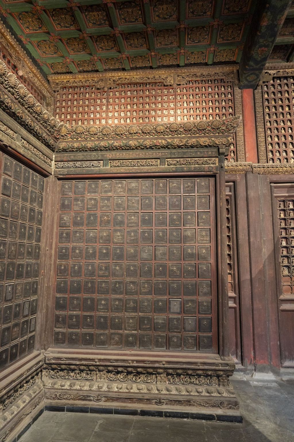 Miniature of Rulai Hall (Rulaidian, Tathagatha Hall or Shakyamuni Hall), scripture cabinets