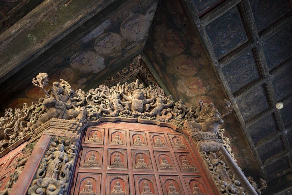 Miniature of Revolving Sutra Cabinet (Zhuanlun Jingzang, or Scripture Cabinet) in Sutra Hall (Zangdian, or Scripture Hall), crown and ceiling