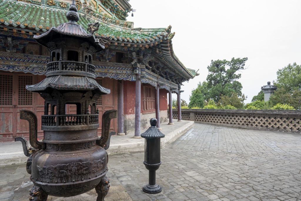Miniature of Upper Guangsheng Temple, Flying Rainbow Tower (or Feihong Pagoda) and incense burner