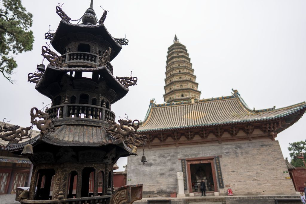 Miniature of Upper Guangsheng Temple, Flying Rainbow Tower (or Feihong Pagoda) and incense burner