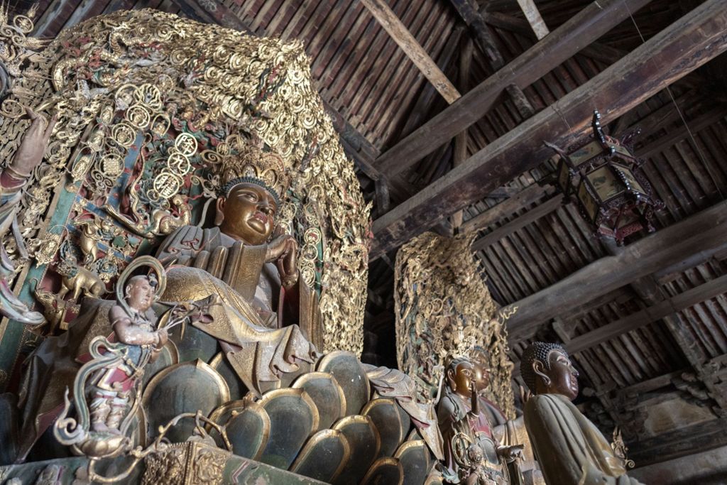 Miniature of Upper Guangsheng Temple, Vairocana Hall (or Pilu Temple or Tianzhongtian Temple), Buddha Triad