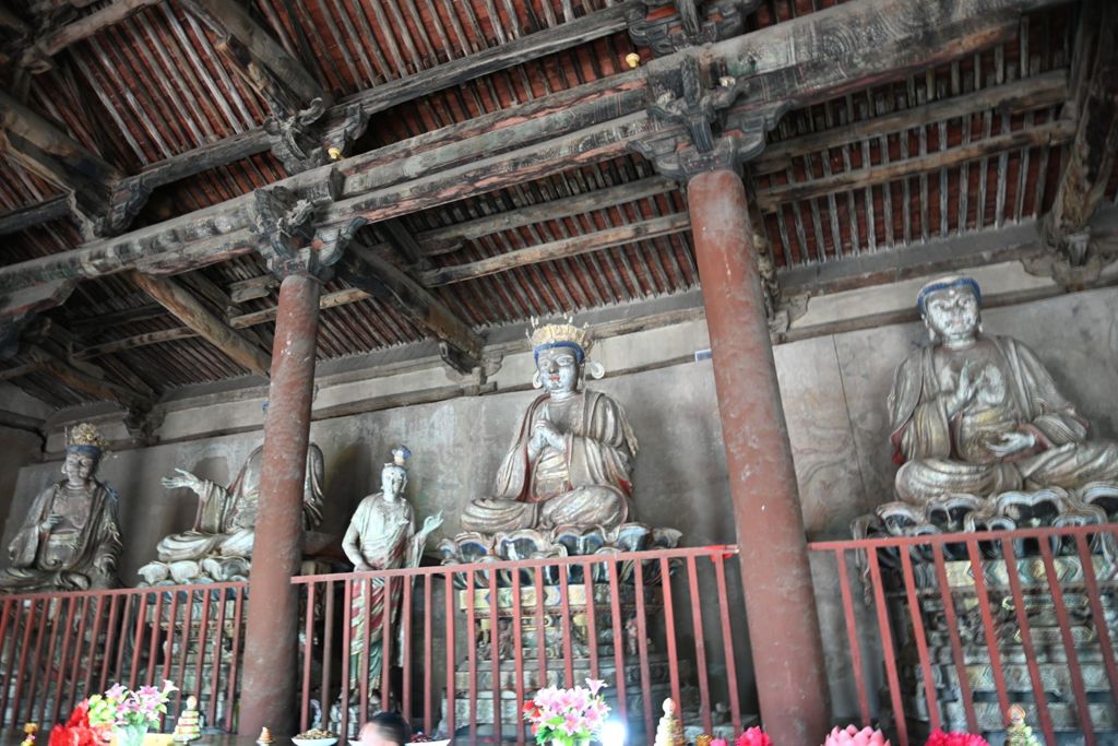 Miniature of Lower Guangsheng Temple, back hall (or Daxiong Bodian), Buddha Triad