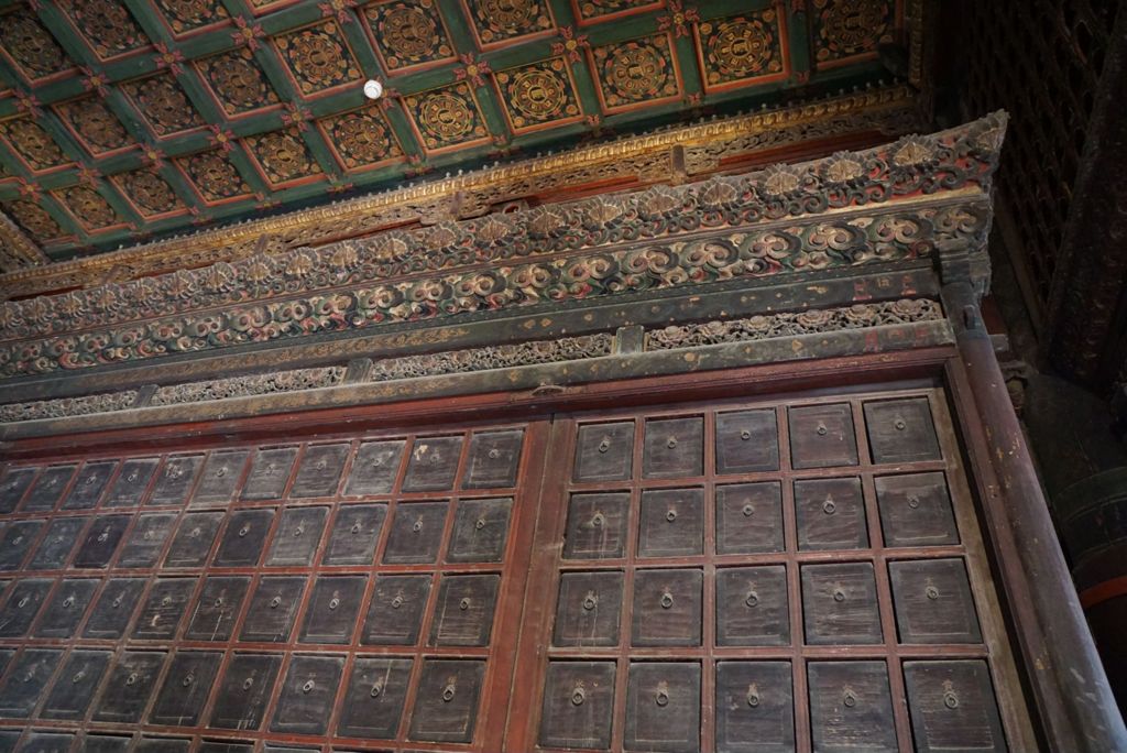 Miniature of Rulai Hall (Rulaidian, Tathagatha Hall or Shakyamuni Hall), first floor ceiling tiles and scripture cabinets