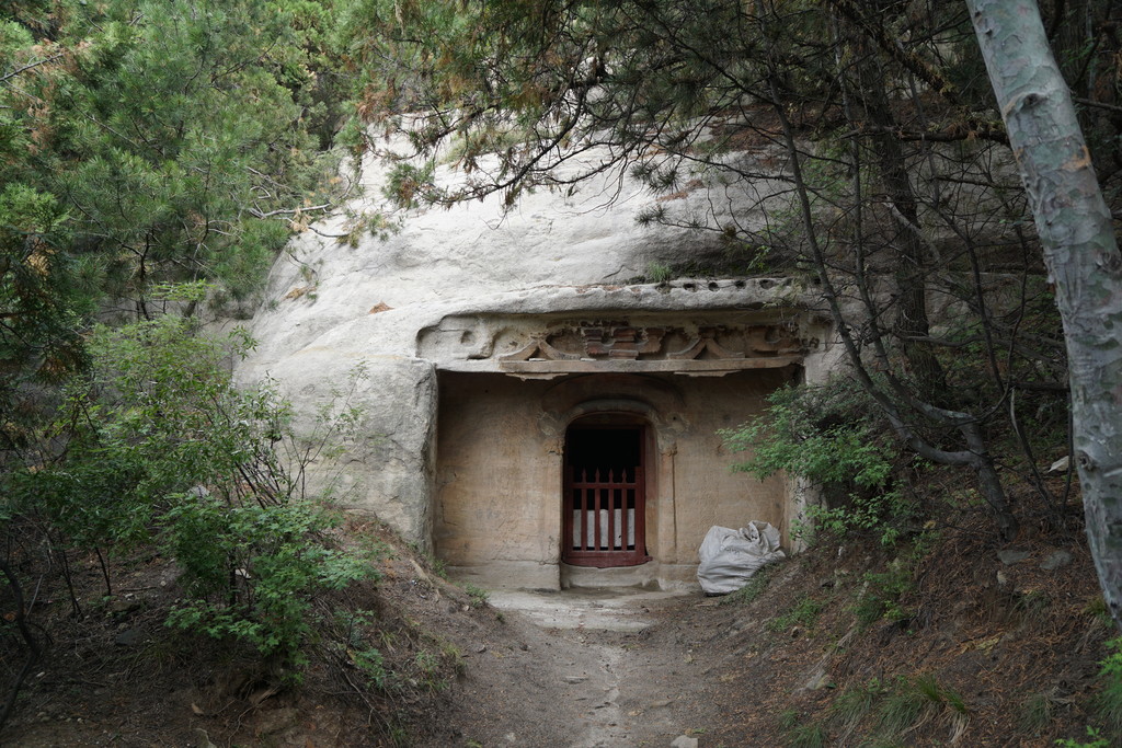 Tianlongshan Caves