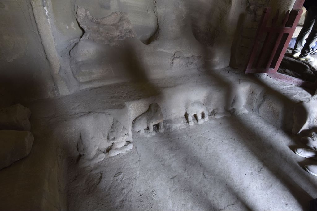 Miniature of Cave 10