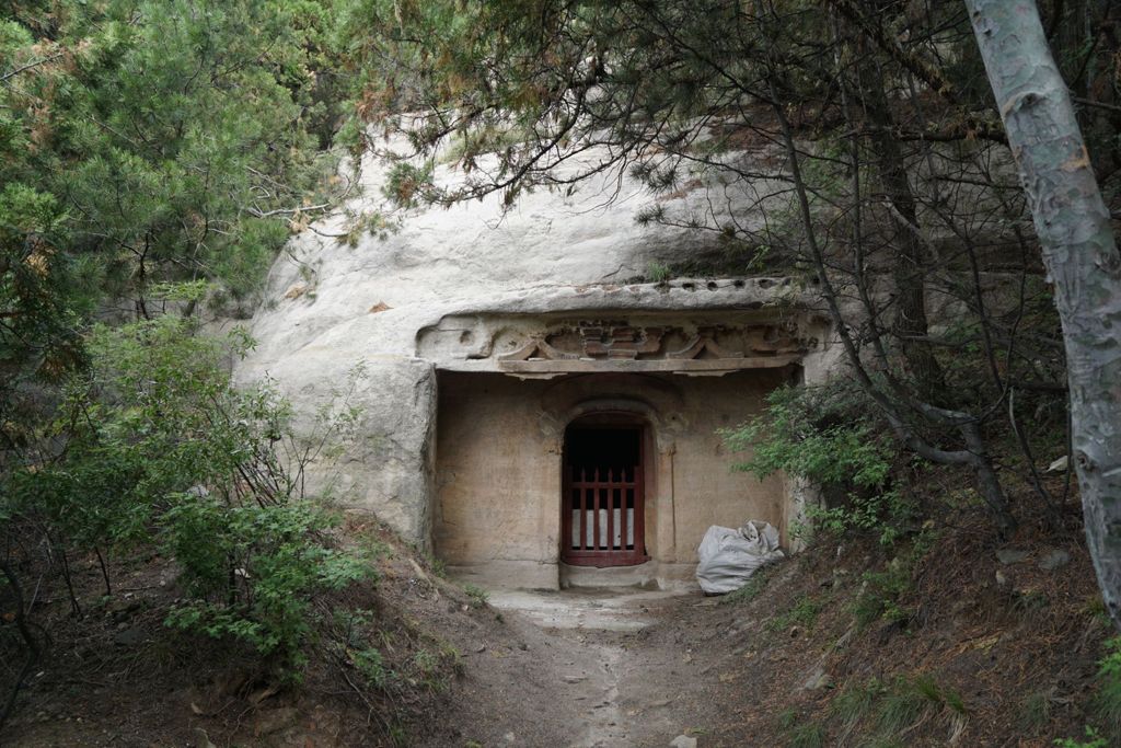 Miniature of Cave 1