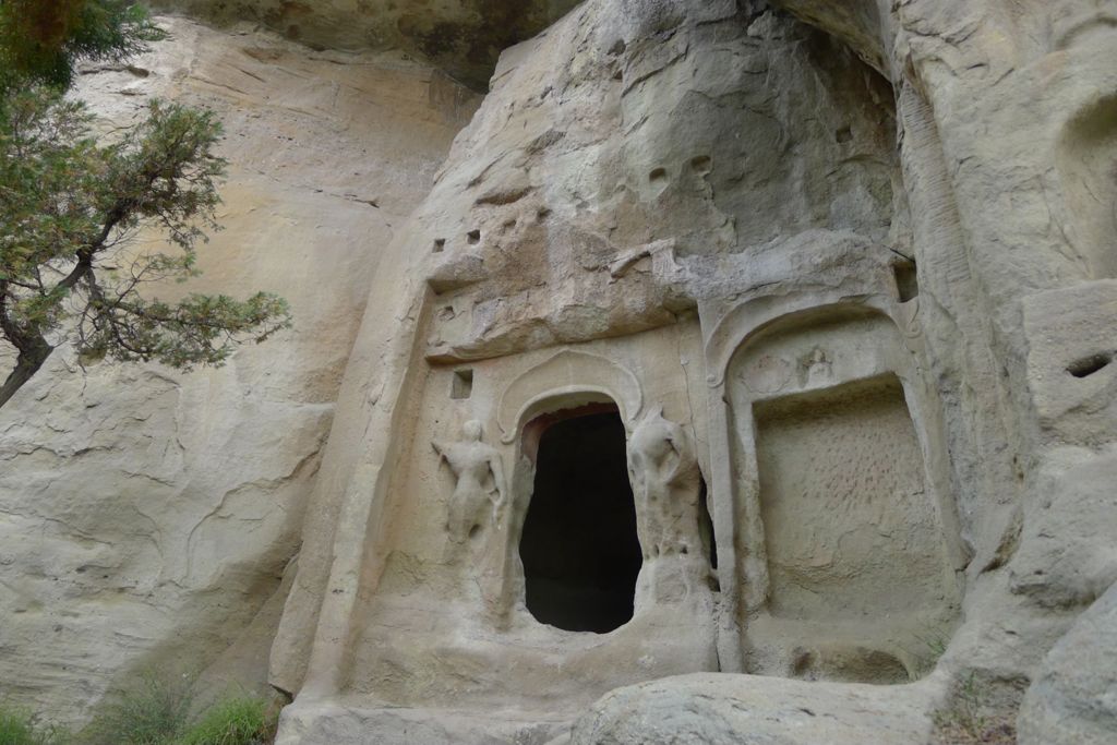 Miniature of Cave 15