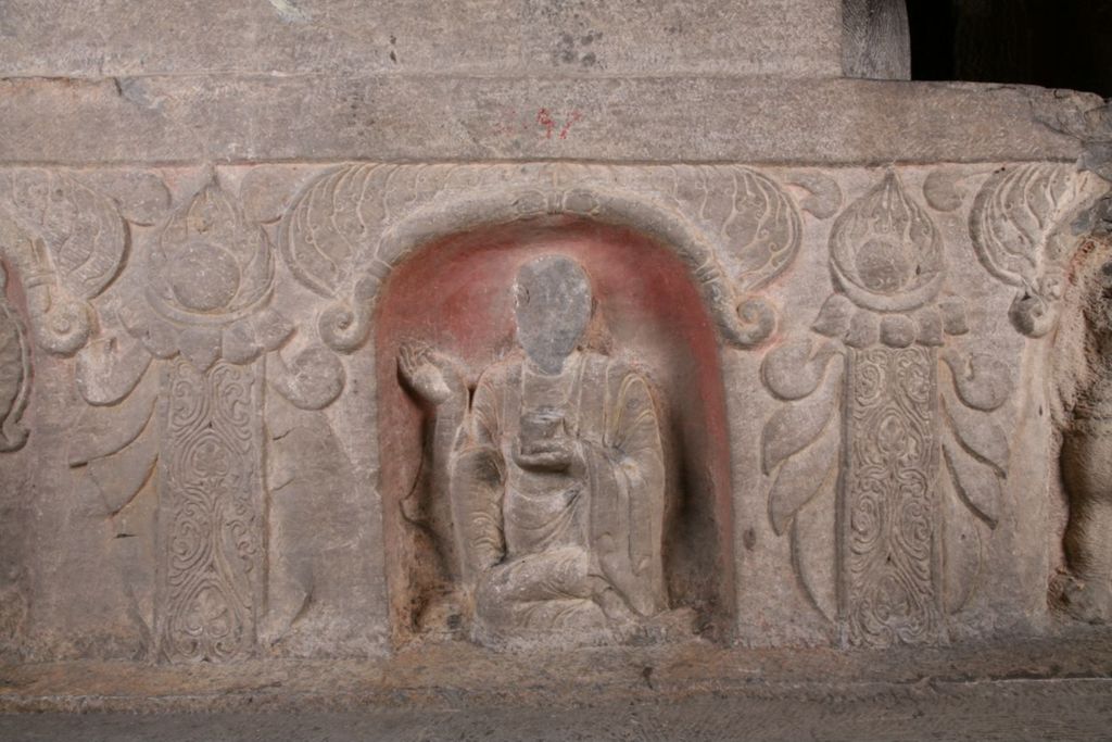 Miniature of Northern Xiangtangshan, Middle Cave, altar base, east
