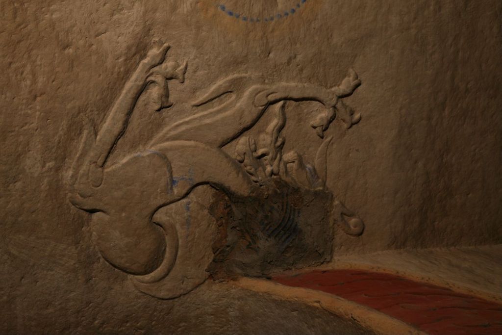 Miniature of Northern Xiangtangshan, Middle Cave, dragon