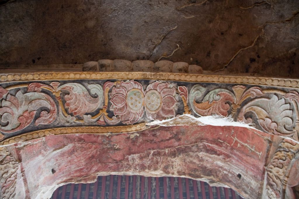Miniature of Northern Xiangtangshan, Middle Cave, archway