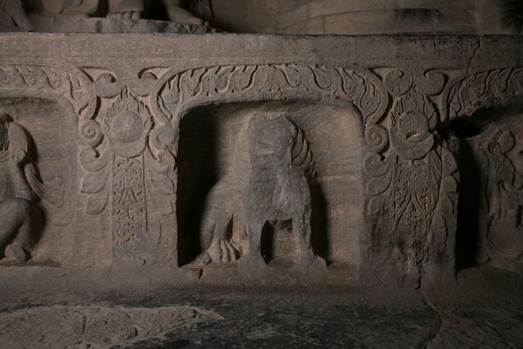 Miniature of Northern Xiangtangshan, North Cave, altar base, north