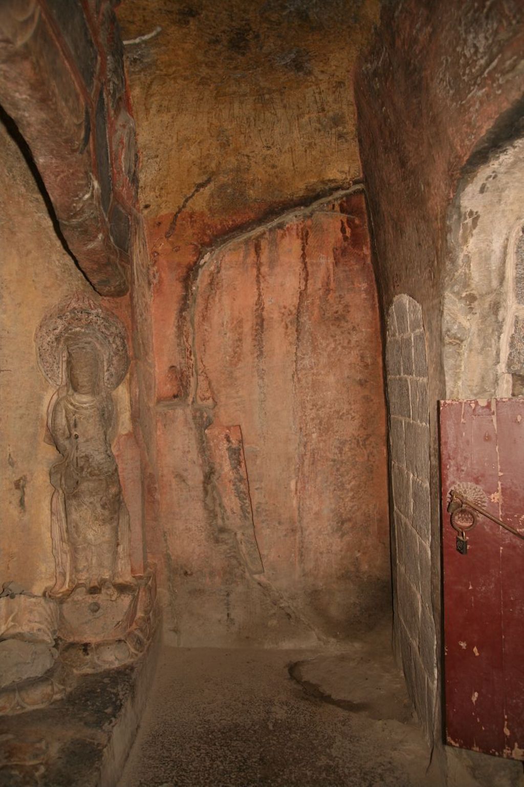 Miniature of Northern Xiangtangshan, North Cave, outside caves, south side