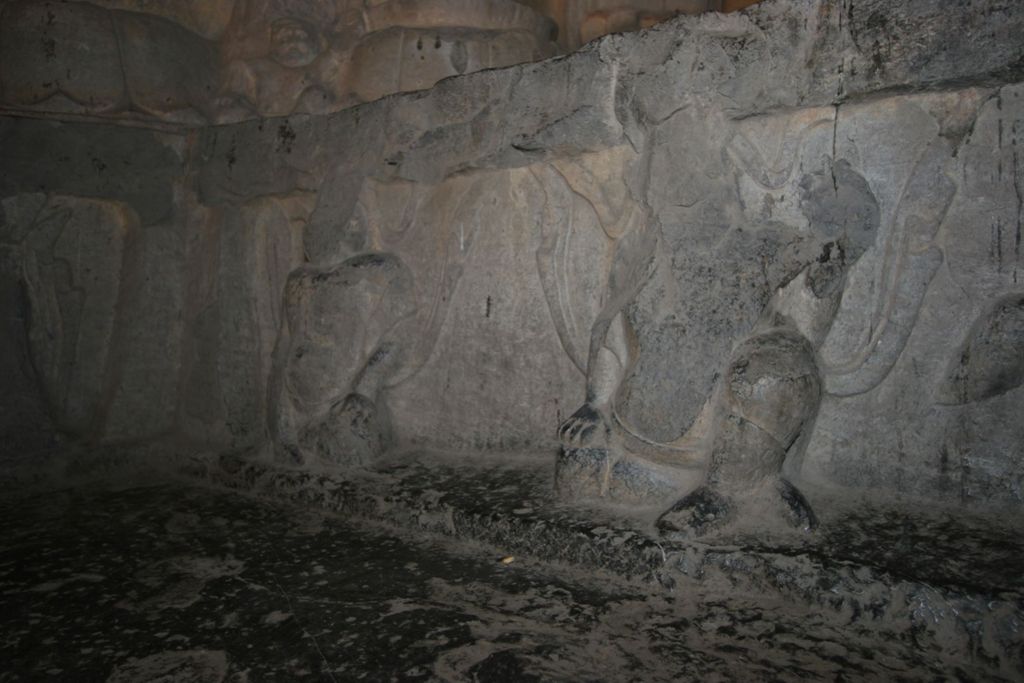 Miniature of Northern Xiangtangshan, South Cave, east wall